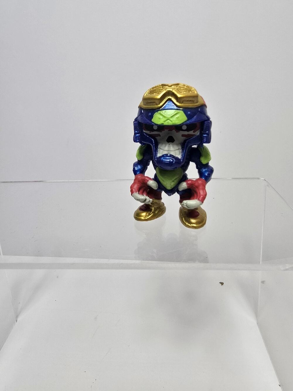 Moose Toys Blue Treasure X Alien Hunters Army Skull Action Figure